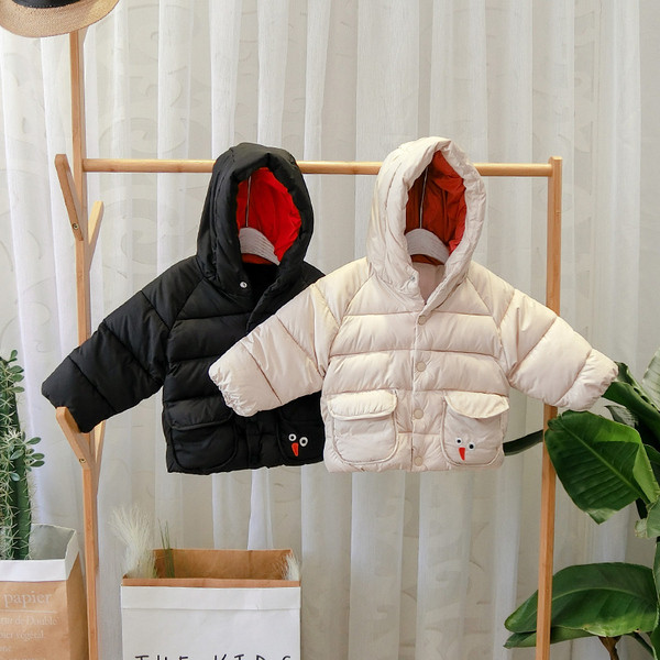 Geaca de iarna pentru baieti pentru copii cu gluga si nasturi in bej, galben, rosu si negru