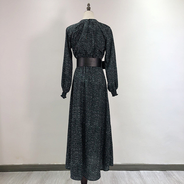 Rochie de croi lung cu curea de culoare închisă