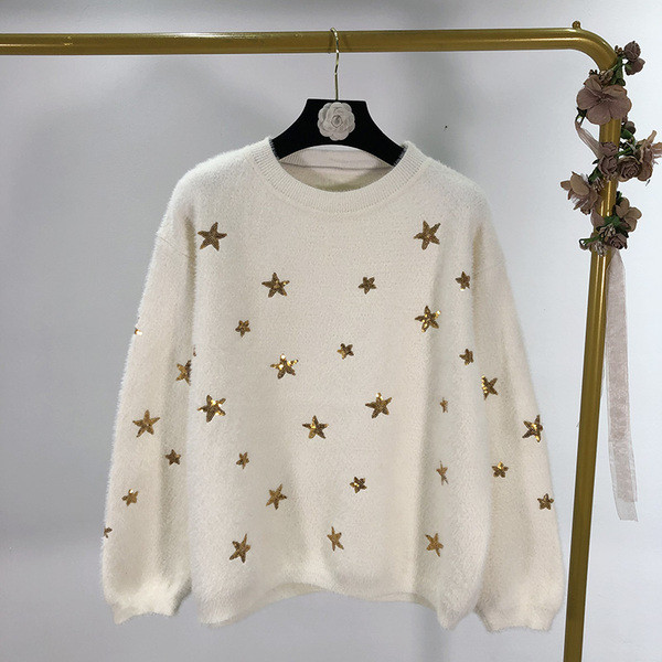 Pulover moale de dama in alb si negru cu aplicatie stea