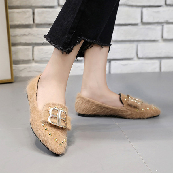 Pantofi de dama eleganti cu element metalic si puf in doua culori