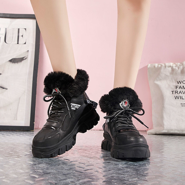 Ghete de dama moderne cu captuseala moale si sireturi in patru culori