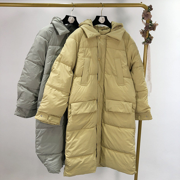 Geaca de iarna lunga cu buzunare si fermoar in bej si gri