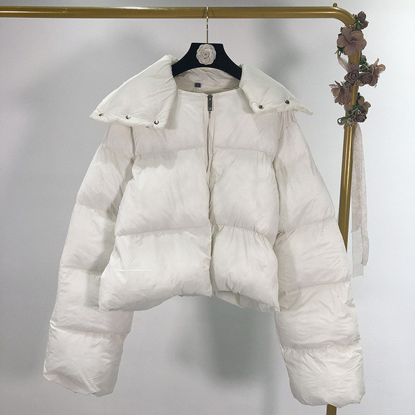 Geaca scurta de iarna in alb, verde si negru