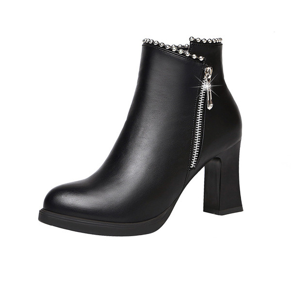 Elegáns női csizma vastag sarkú eko bőrből és eko velúrból fekete színben