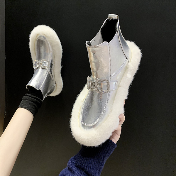 Model nou de ghete dama cu element metalic si puf in mai multe culori