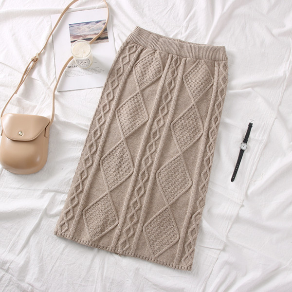 Fusta dama tricotata model nou in maro, alb, negru si bej