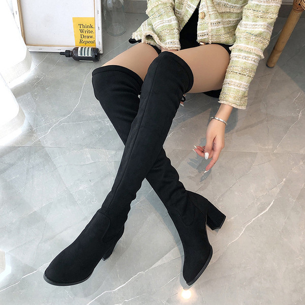 Cizme de damă elegante de piele intoarsa cu toc gros, de culoare neagra