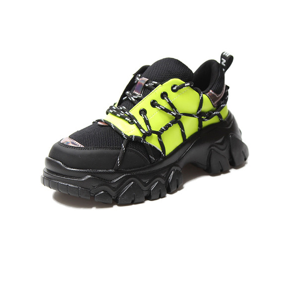 NOUL model de adidasi de dama cu sireturi si talpa aspra in negru si galben