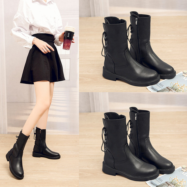 Ghete de dama moderne din piele ecologica si sireturi in negru