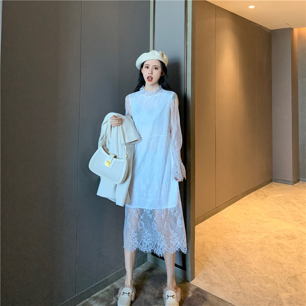 Palton lung elegant de dama alb cu nasturi