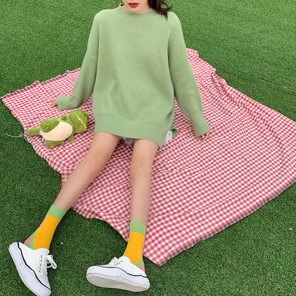 Γυναικείο κλασικό πουλόβερ σε πράσινο και μοβ χρώμα