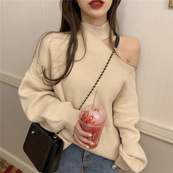 Pulover de dama modern cu umar gol in trei culori