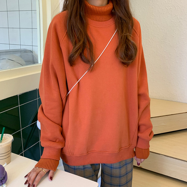 Bluză lată casual de damă cu guler polo