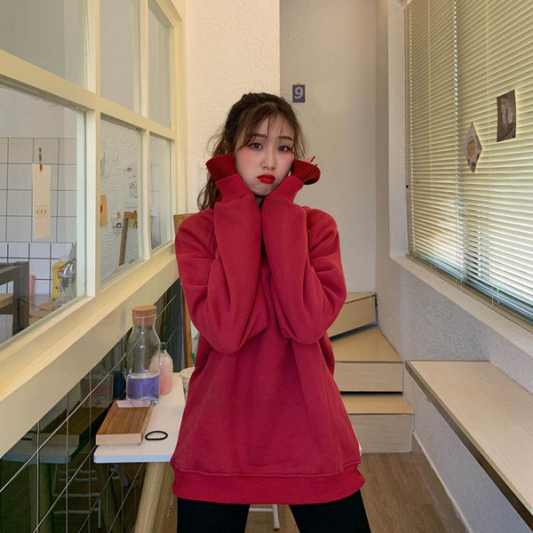 Bluză lată casual de damă cu guler polo