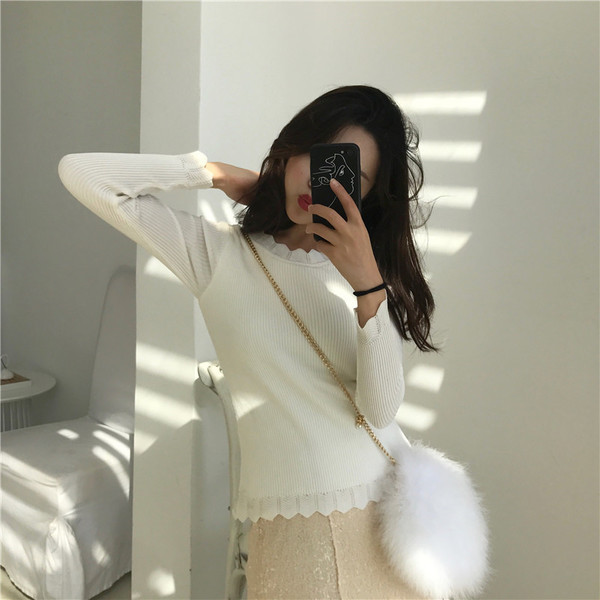 Bluză modernă cu decolteu oval în mai multe culori