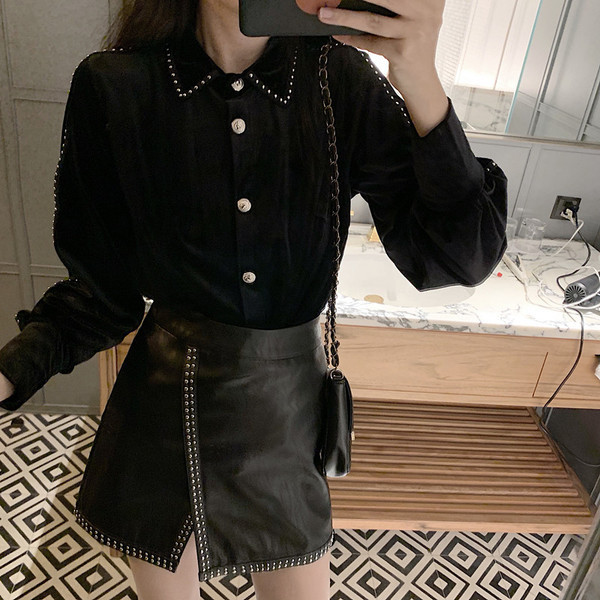 Fusta scurta asimetrica din piele ecologica cu talie inalta