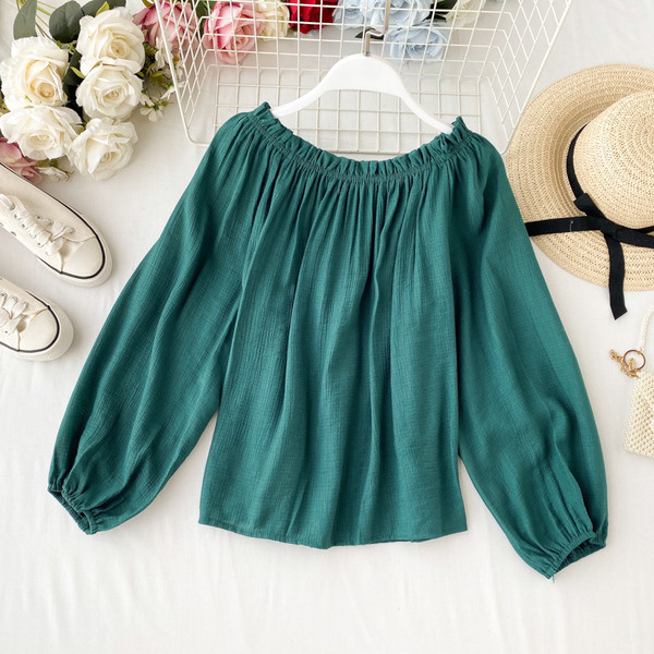 Μοντέρνα μπλούζα με στρογγυλό λαιμόκοψη σε τέσσερα χρώματα