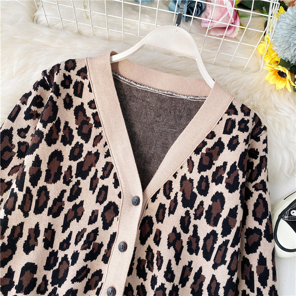 Vesta de dama cu model leopard in doua culori