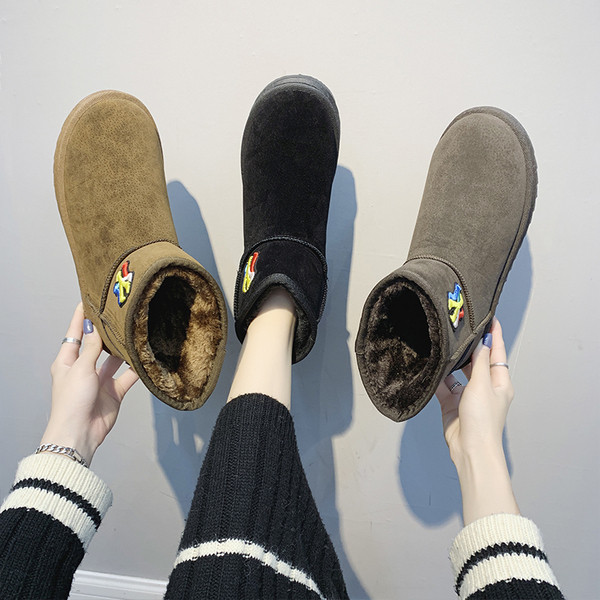 Casual γυναικείες χειμερινές μπότες με επίπεδη σόλα