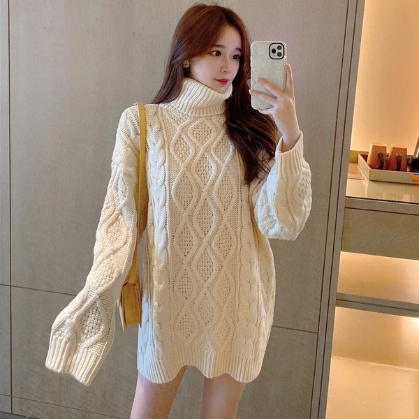 Μακρύ πουλόβερ με κολάρο σε λευκό και ροζ χρώμα