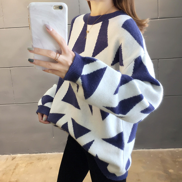 Νέο μοντέλο γυναικέιο πουλόβερ με μοτίβο σε πορτοκαλί, κίτρινο, μπλε και πράσινο χρώμα