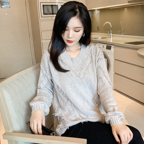 Νέο μοντέλο γυναικείο πουλόβερ με λαιμόκοψη στο μπεζ, γκρι και πράσινο χρώμα