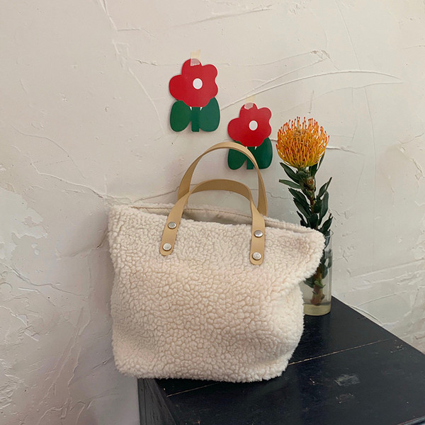 Αδιάβροχη καθημερινή τσάντα οικολογικό δερμάτινη με λαβή