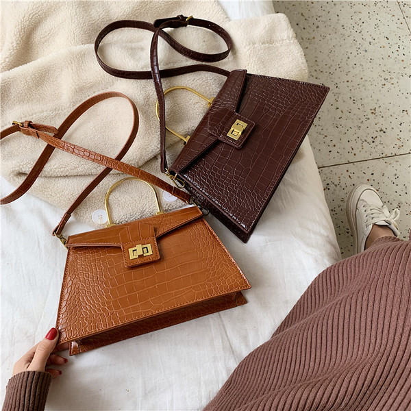 Geantă de damă elegantă, cu mâner scurt metalic