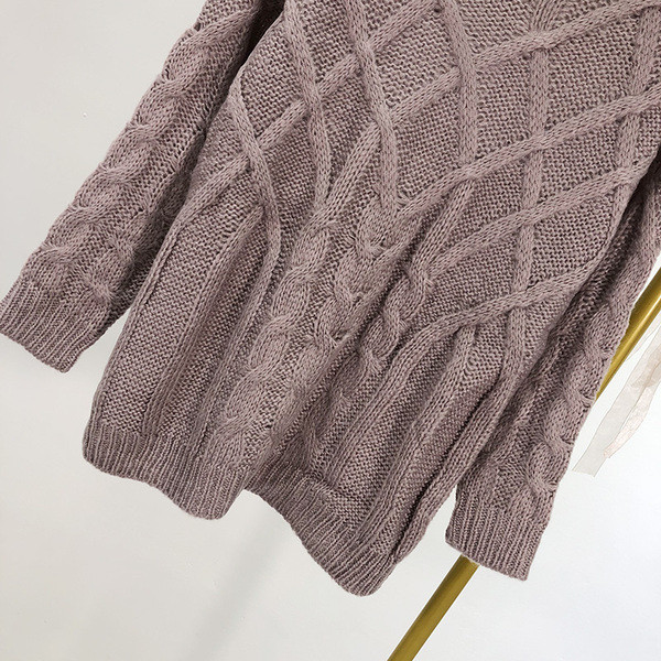 Χειμερινό γυναικείο πουλόβερ  με κολάρο σε μωβ χρώμα