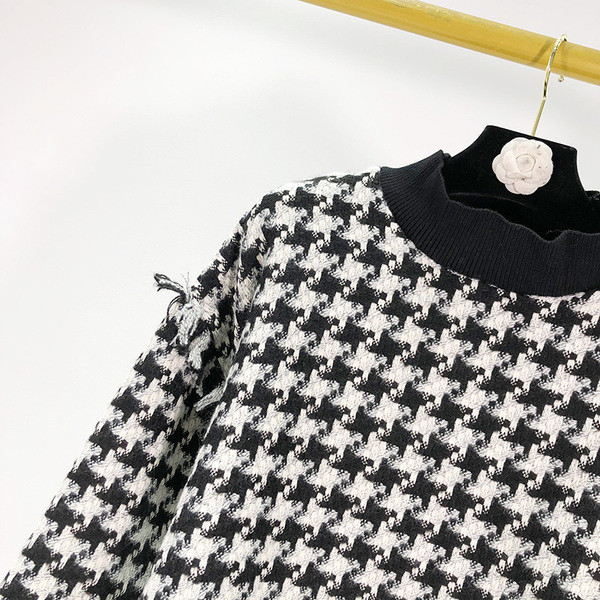 Γυναικεία καρό μπλούζα με κολάρο και κρόσσια