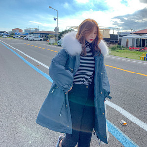 ÚJ modell női hosszú téli kabát kapucnival és pehellyel négy színben