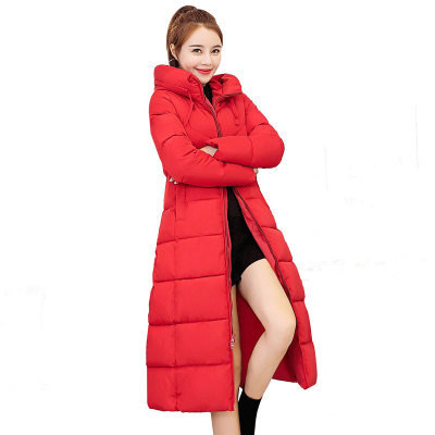 Női lezser hosszú téli kabát kapucnival piros és fekete színben