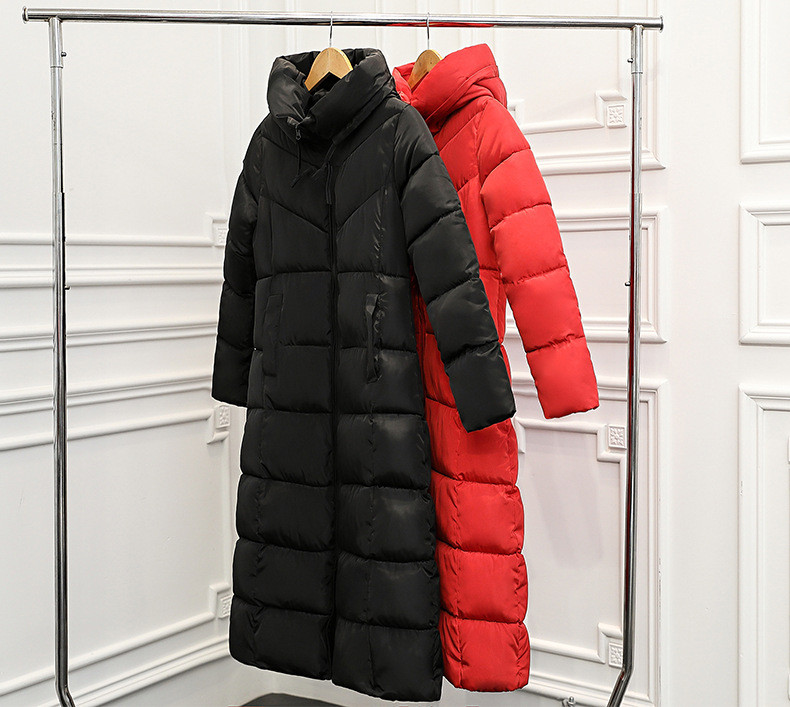 Női lezser hosszú téli kabát kapucnival piros és fekete színben