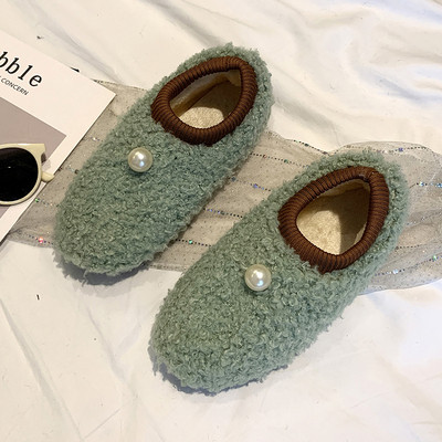 Női téli papucs fehér, fekete és bézs színben