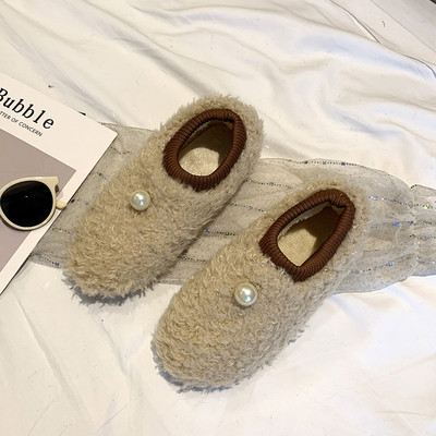 Női téli papucs fehér, fekete és bézs színben