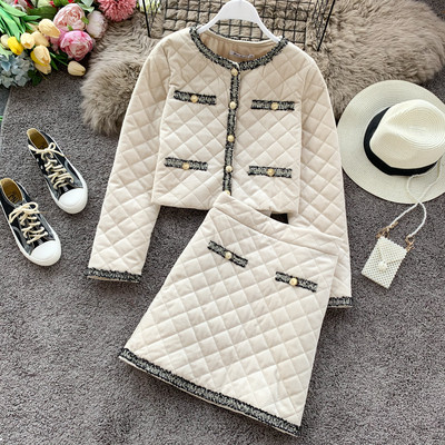 Modern női szett két részből - fekete és bézs színben