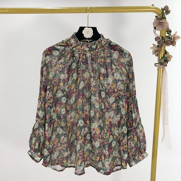 Γυναικεία μπλούζα με floral  πριντ από σιφόν 