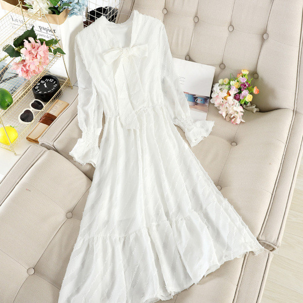 Modern női ruha szalaggal és hosszú ujjú négy színben