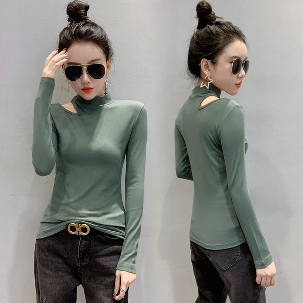 Női blúz kerek nyakkivágással, többféle színben