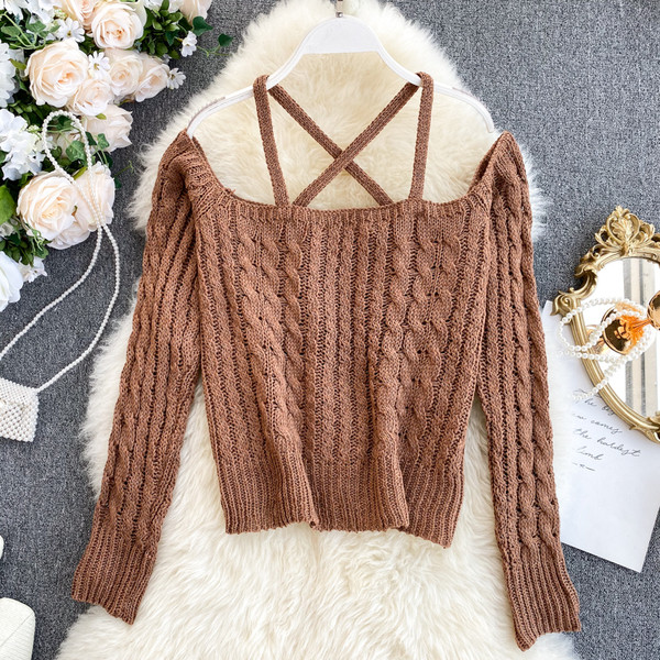 Μοντέρνο  γυναικείο πουλόβερ με σταυρωτά ιμάντα σε διάφορα χρώματα