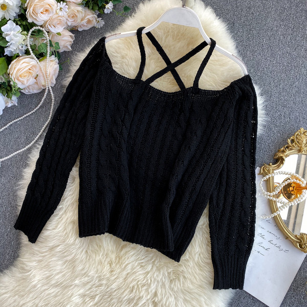 Μοντέρνο  γυναικείο πουλόβερ με σταυρωτά ιμάντα σε διάφορα χρώματα