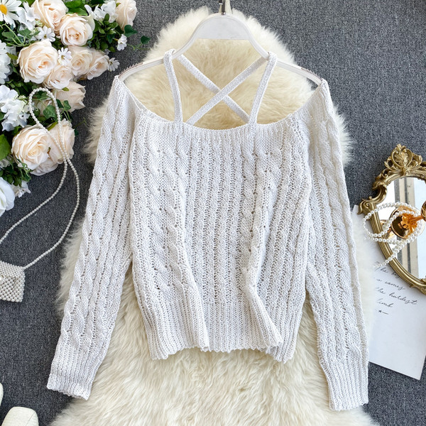 Μοντέρνο  γυναικείο πουλόβερ με σταυρωτά ιμάντα σε διάφορα χρώματα