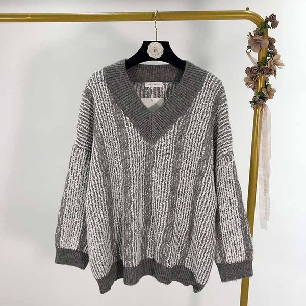 Női téli pulóver spitz nyakkivágással, három színben