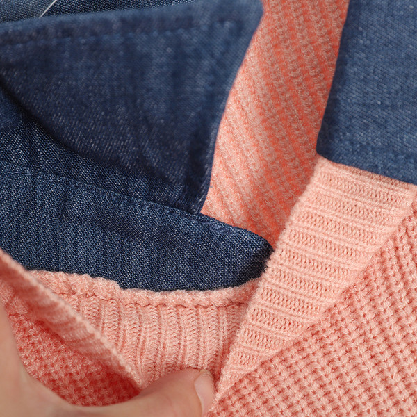 Modern női pulóver övvel, öt színben