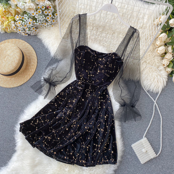 Stílusos női ruha csillogó hatású fekete színben