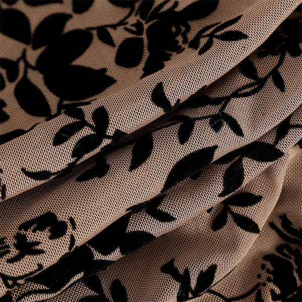 Modern női blúz magas gallérral és hímzéssel öt színben