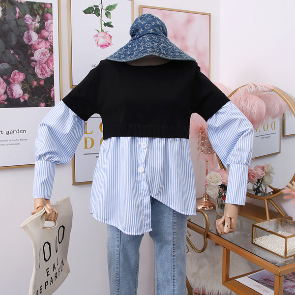 Νέο μοντέλο γυναικεία μπλούζα με στρογγυλη λαιμόκοψη  και κουμπιά σε δύο χρώματα