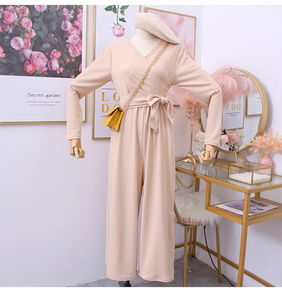 Modern női overál spitz nyakkivágással - több színben