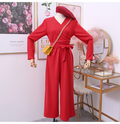 Modern női overál spitz nyakkivágással - több színben