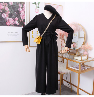 Modern női overál spitz nyakkivágással - több színben